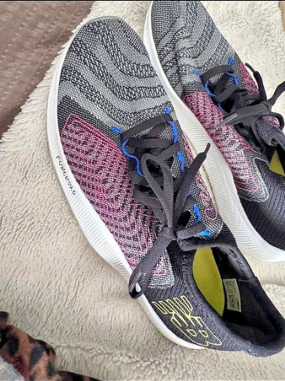 New Balance FuelCell Rebel v5 Athletic Shoes Gray & Pink Size 8